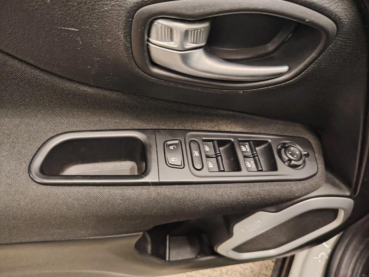 Jeep Renegade 1.6 Mjt 120 CV Longitude