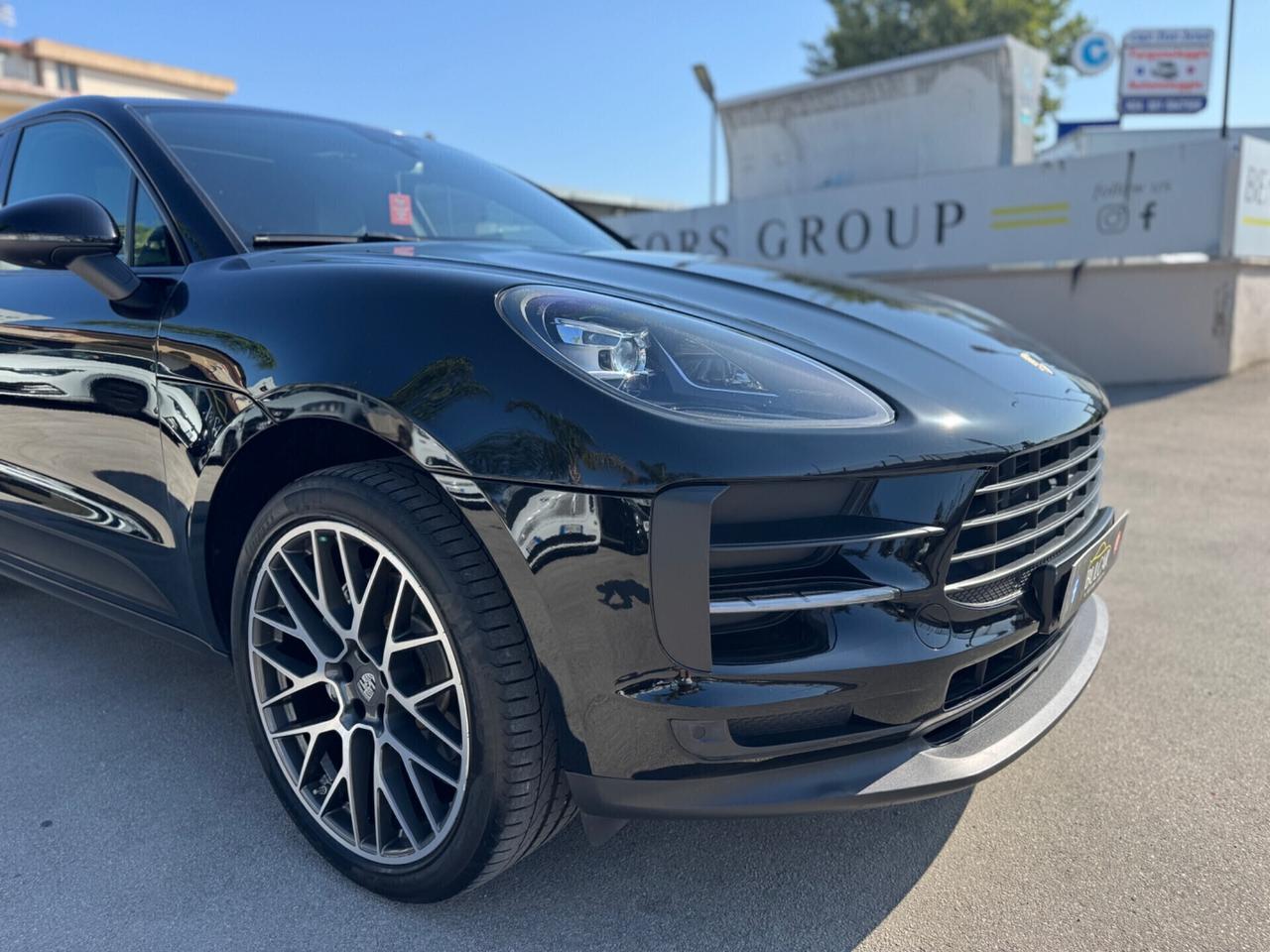 Porsche Macan 2.0 pari al nuovo