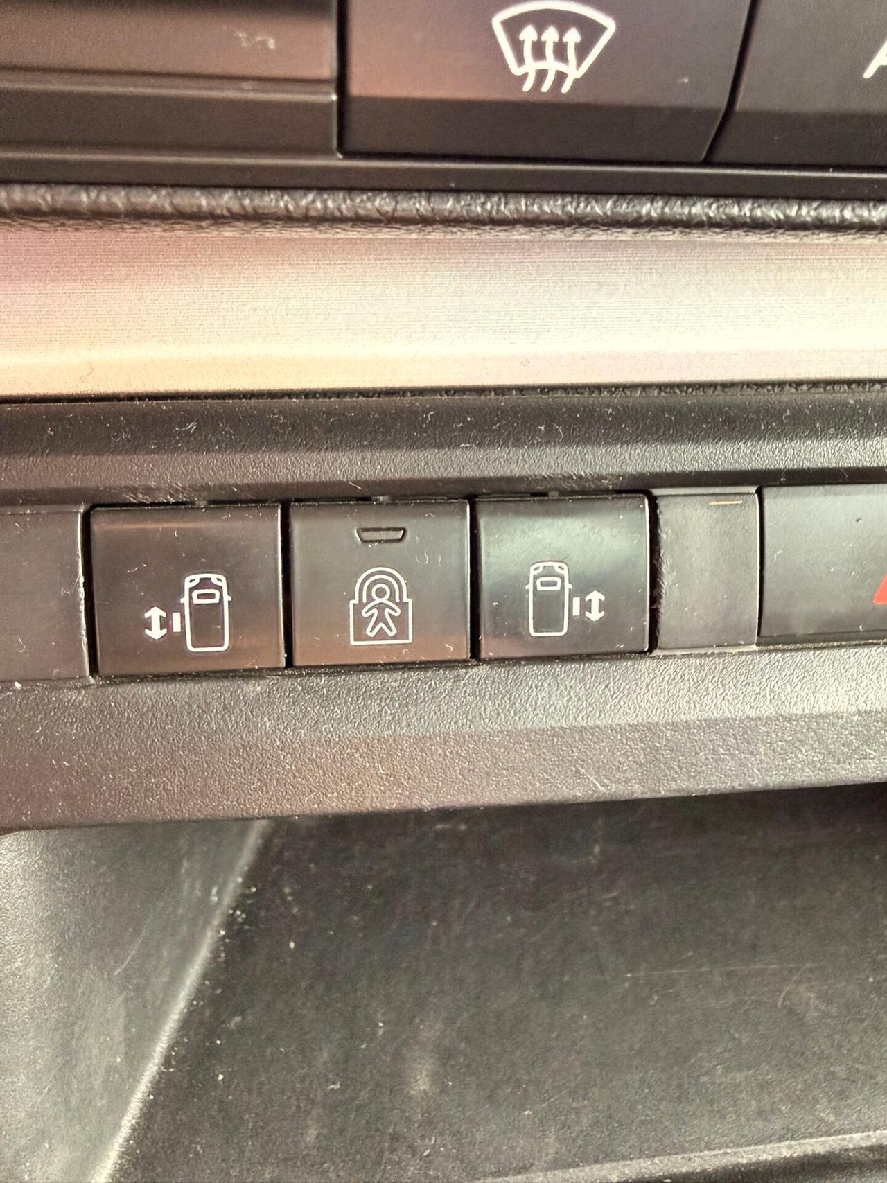 Peugeot Traveller BlueHDi 180 S&S EAT8 Long Business Vip