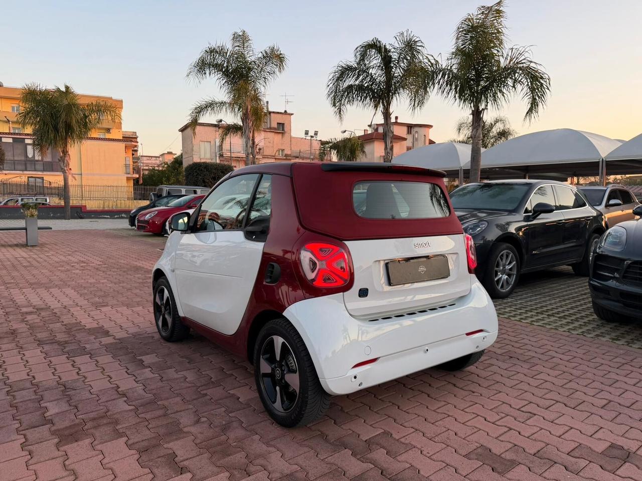 Smart ForTwo EQ cabrio Suitegrey (4,6kW)
