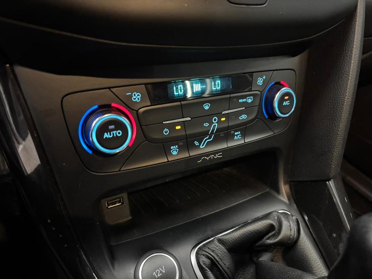 Ford Focus 1.6 120 CV GPL Titanium