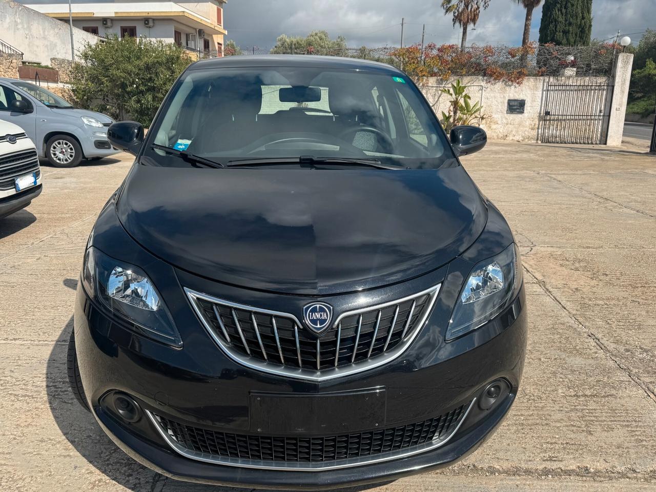 Lancia Ypsilon 1.0 FireFly 5 porte S&S Hybrid