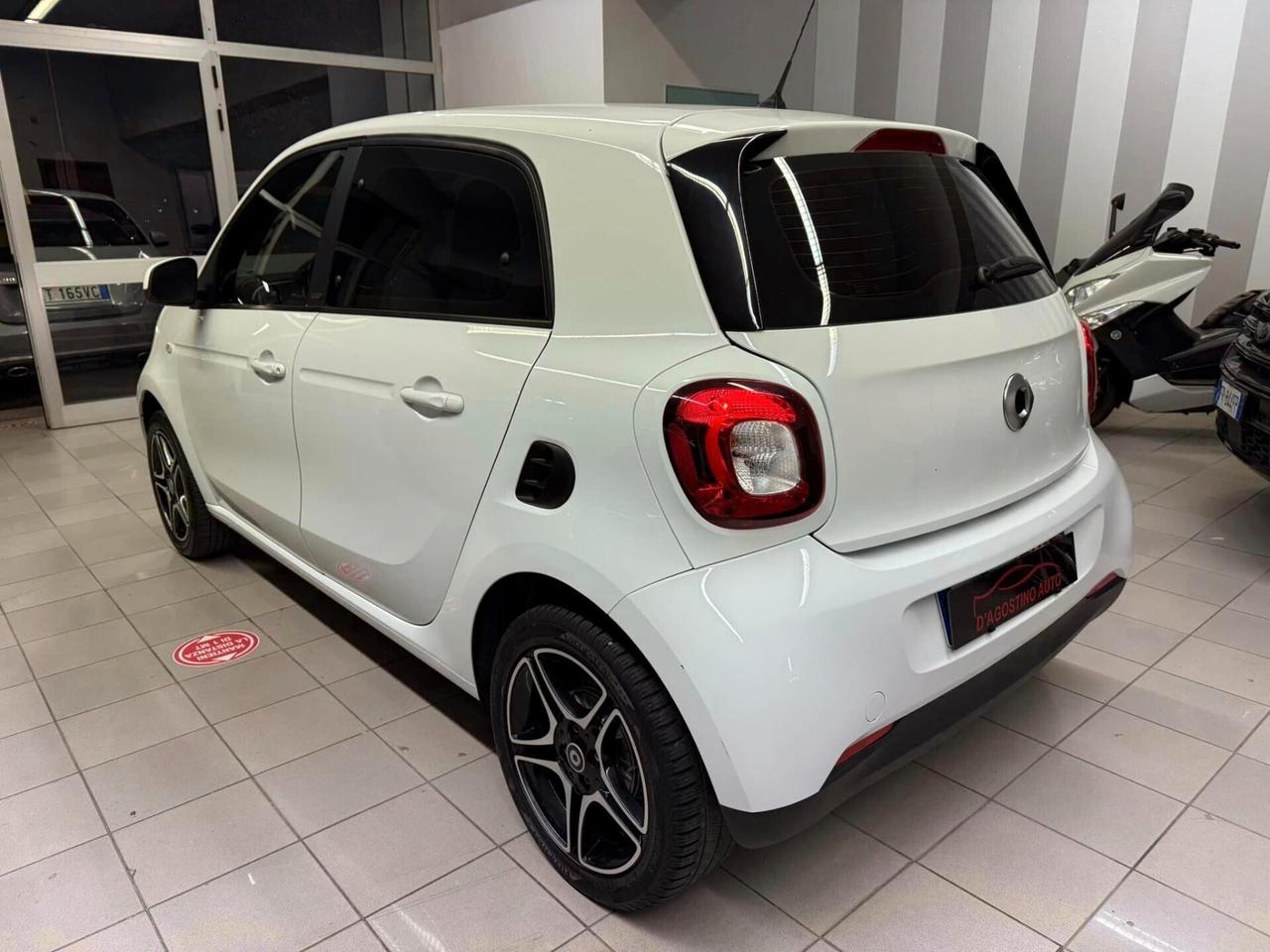 Smart ForFour 453 1.0 benzina 70cv