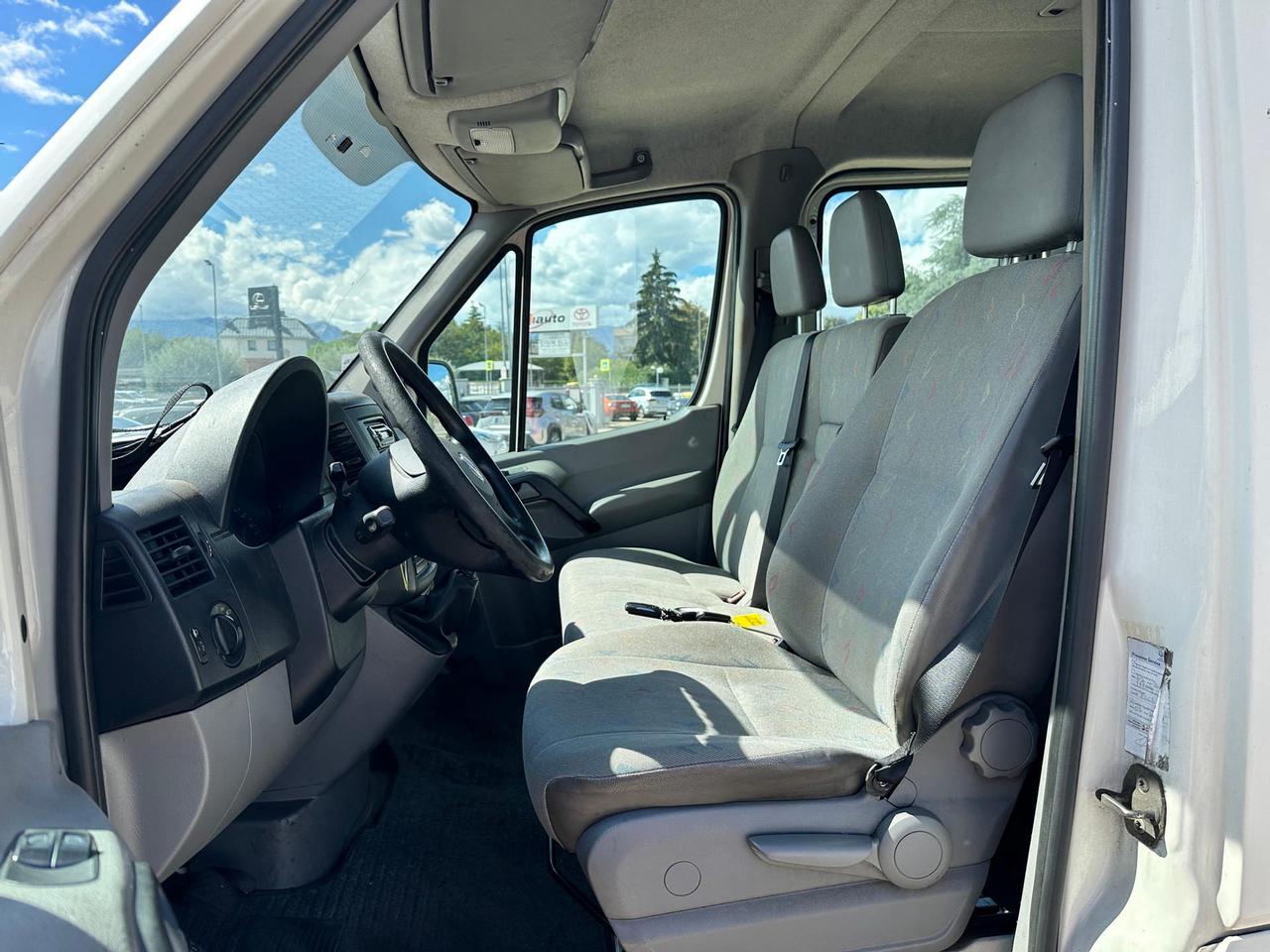 Volkswagen Crafter 35 2.5 TDI 136CV PM-DC Cabinato