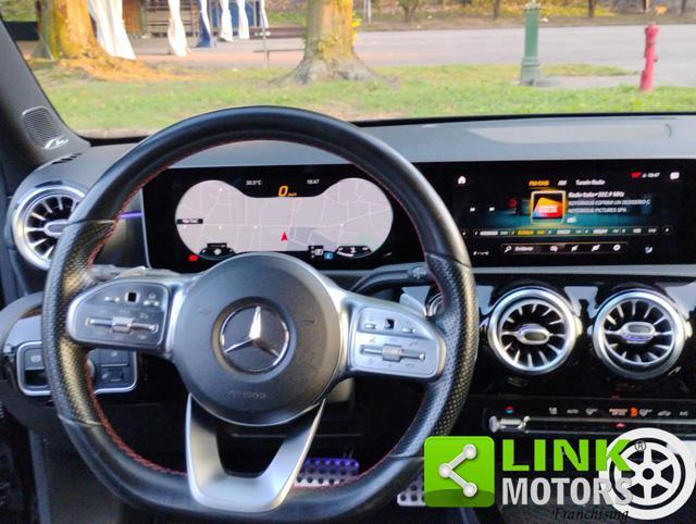 MERCEDES-BENZ A 220 Premium AMG