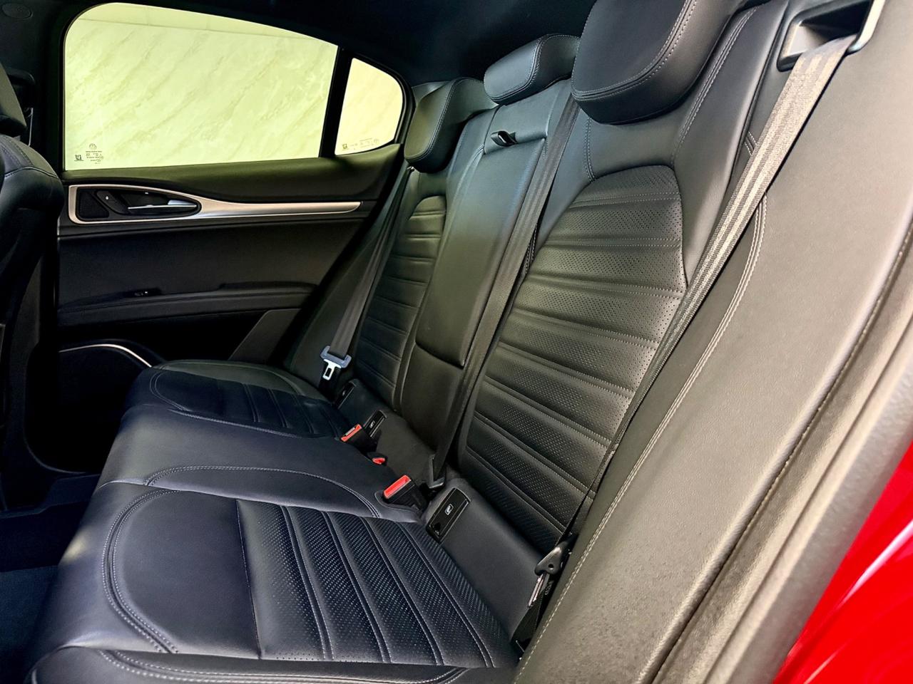 Alfa Romeo Stelvio 2.2 Turbodiesel 210 CV AT8 Q4 Veloce