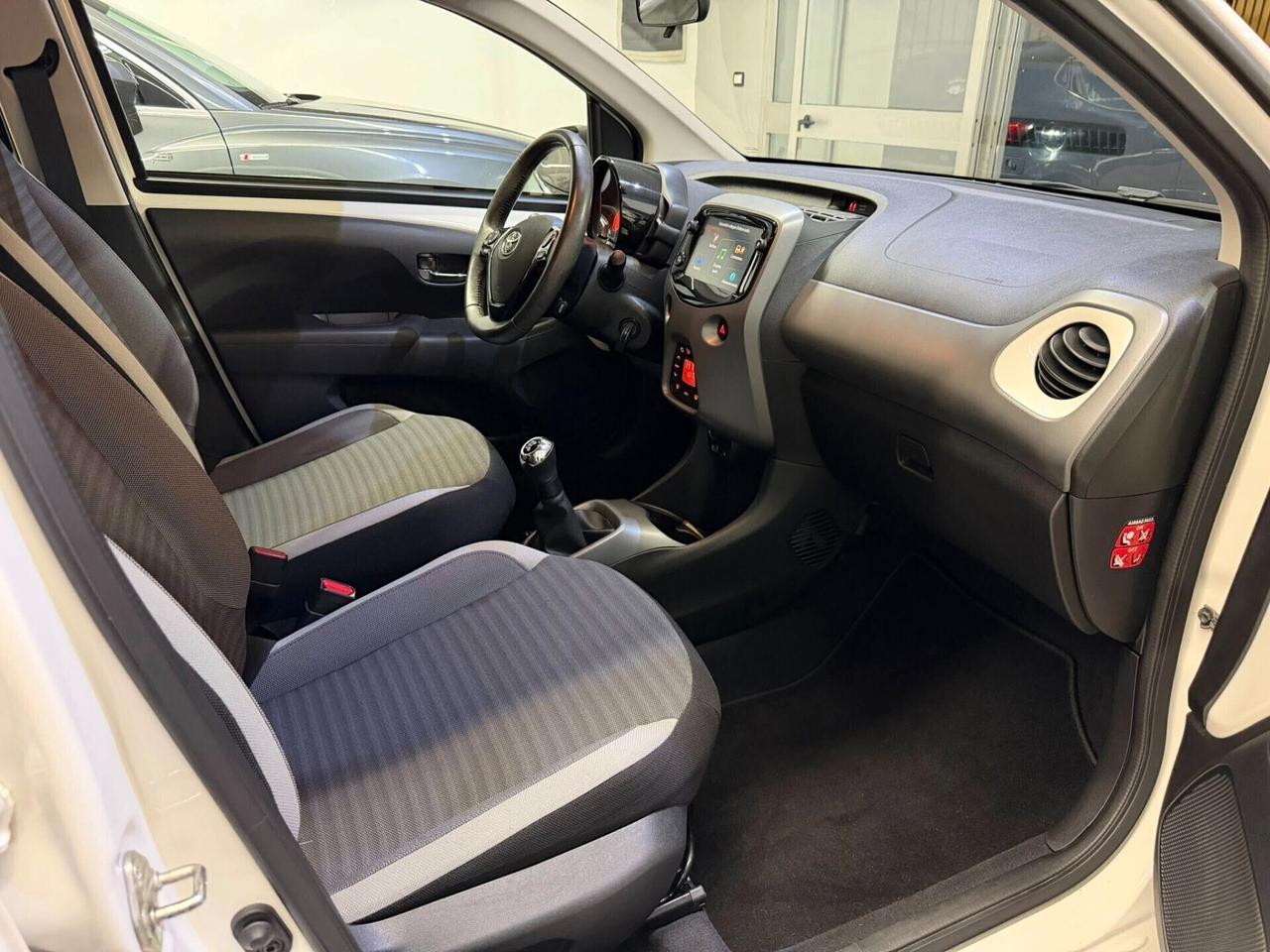 Toyota Aygo 1.0 VVT-i 72 CV 5 porte x-cite