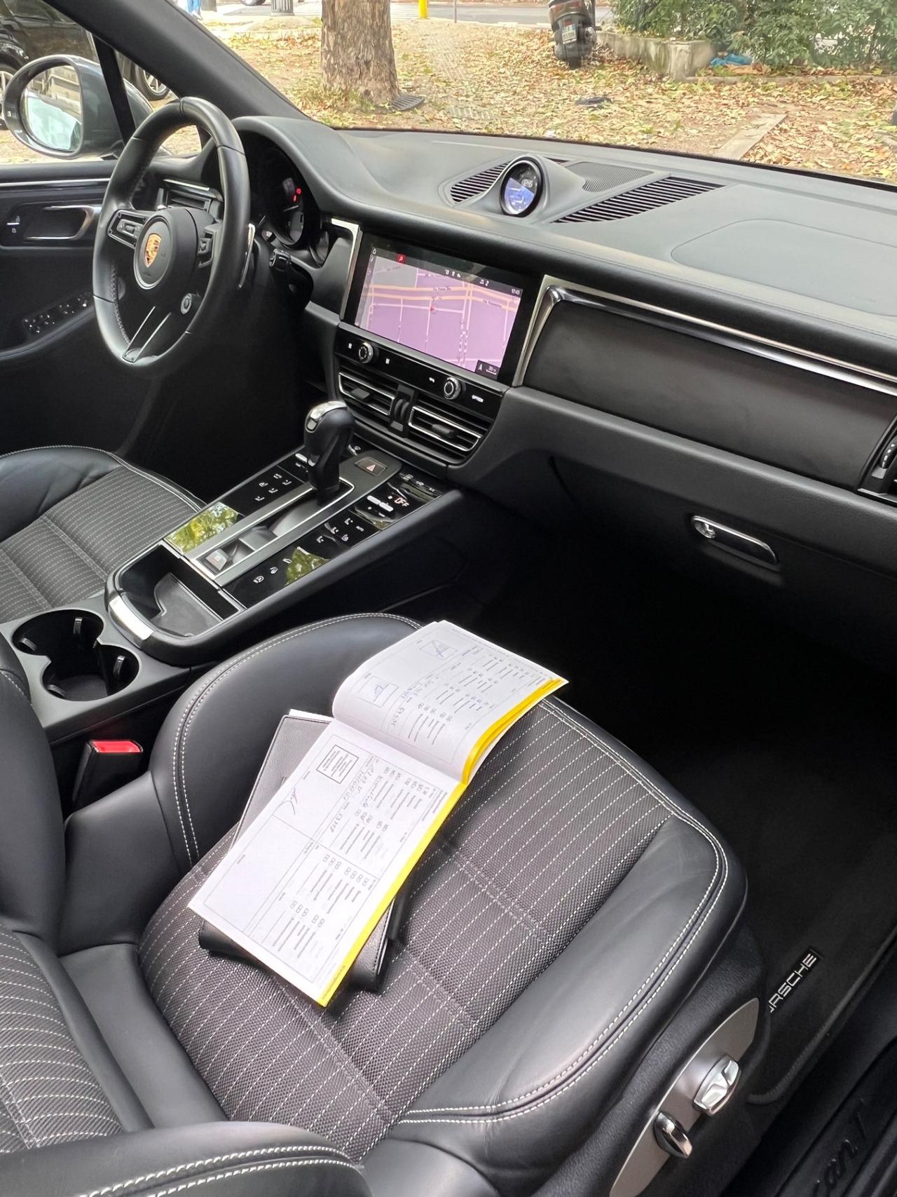 Porsche Macan 2.0 T TETTO SPORT CHRONO