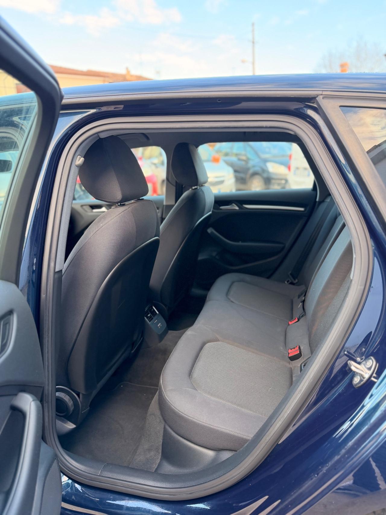 Audi A3 SPB 30 g-tron S tronic Admired