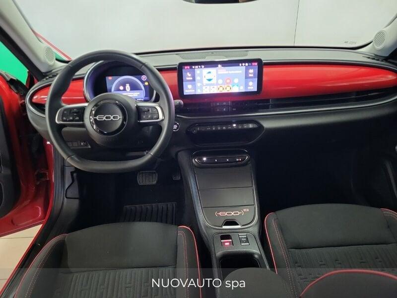 FIAT 600e Red