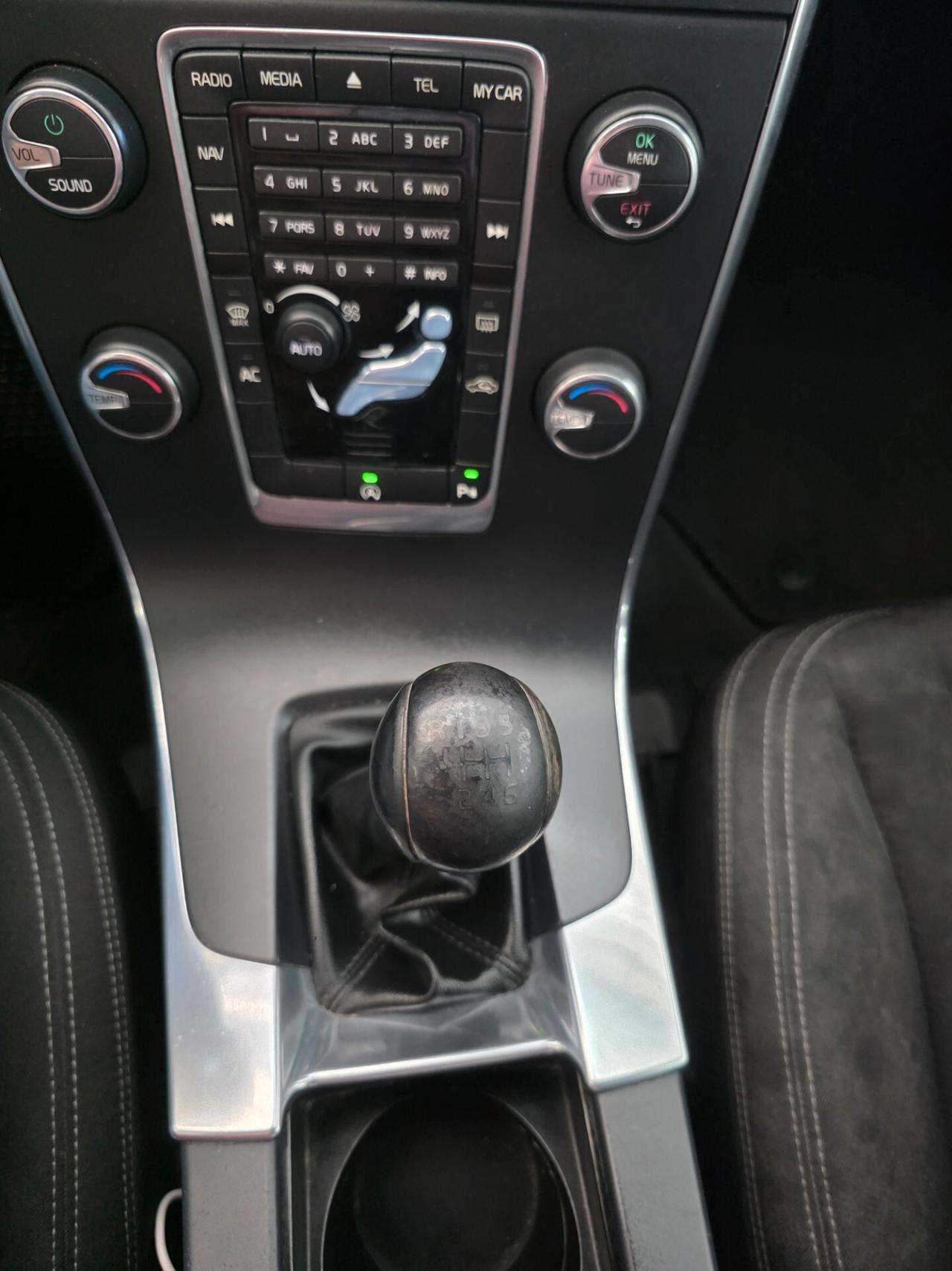 Volvo V60 D2 1.6 Momentum