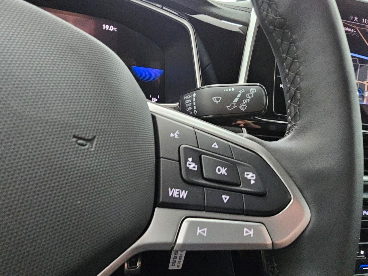 Volkswagen T-Roc 2.0 TDI SCR 150 CV DSG R-Line