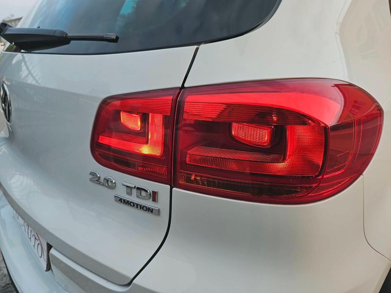 Volkswagen Tiguan 2.0 TDI 177cv R-Line 4Motion DSG*Navi*19*