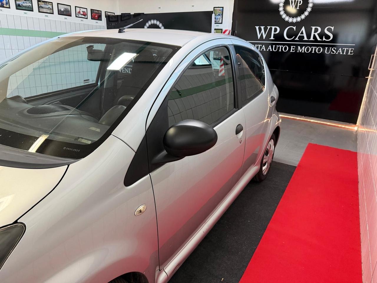 Toyota Aygo 1.0 12V VVT-i 5 porte Sol