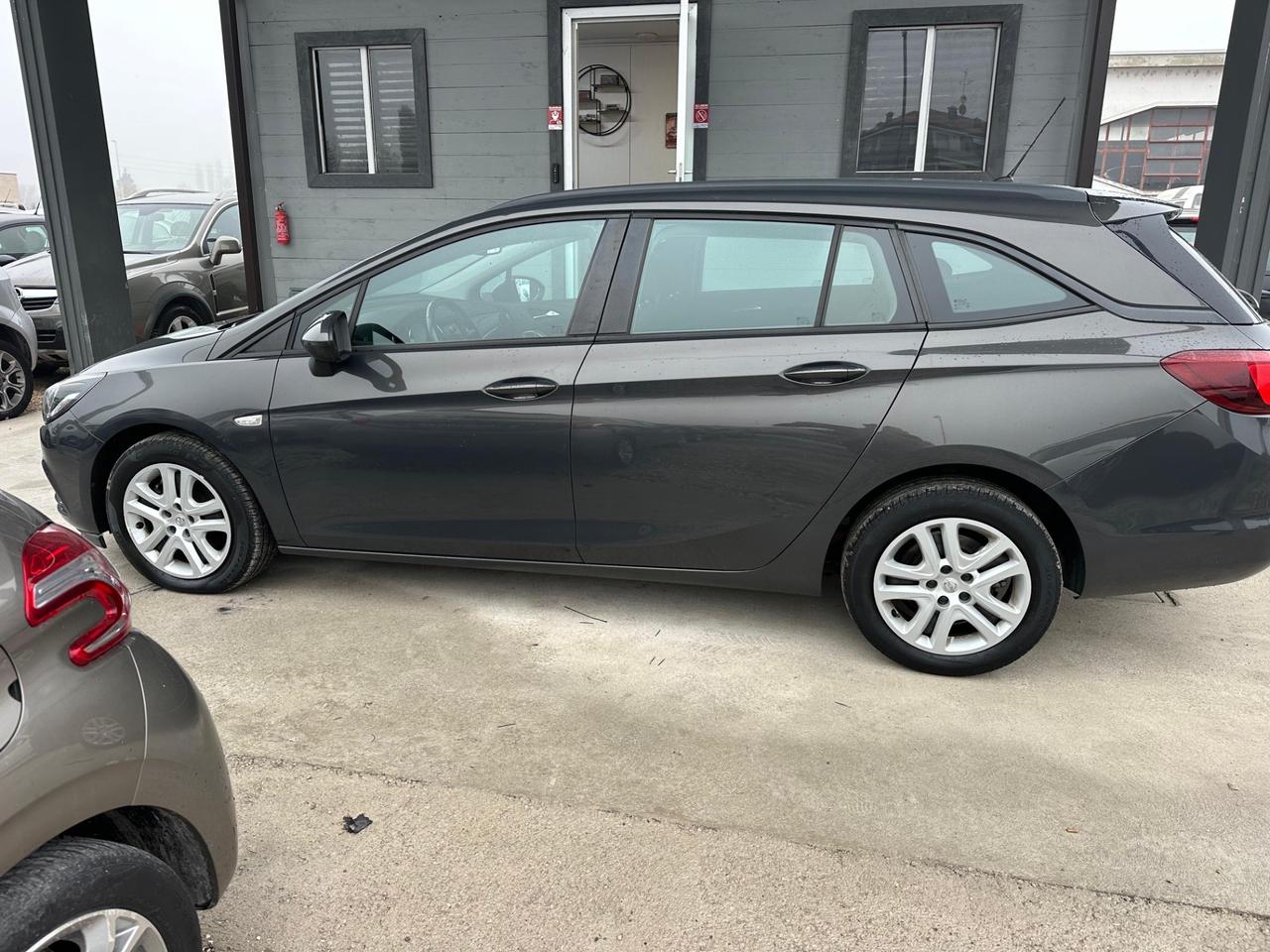 Opel Astra 1.6 CDTi Sports Tourer