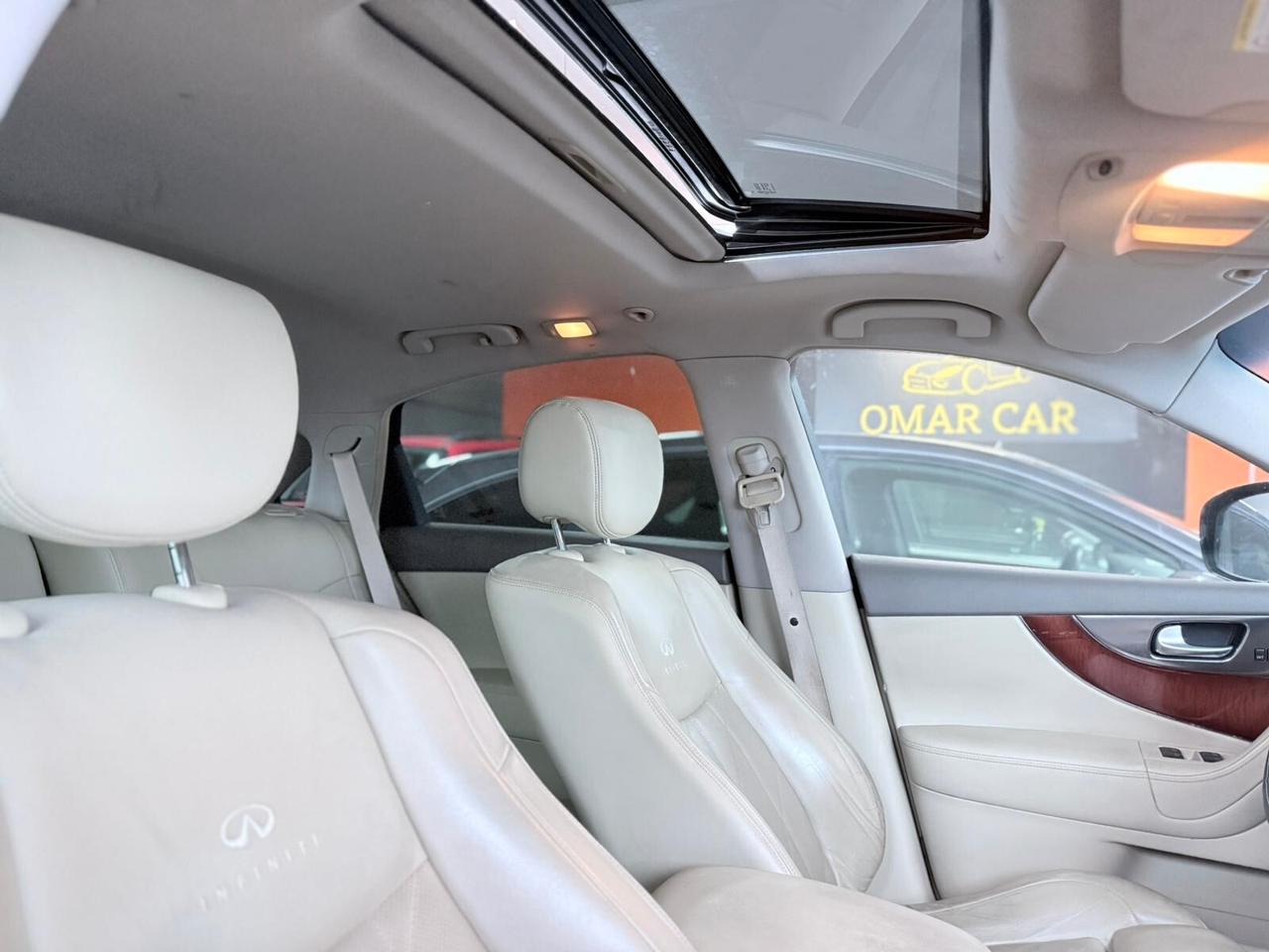 Infiniti FX30d 3.0 DIESEL 2011 TOP!