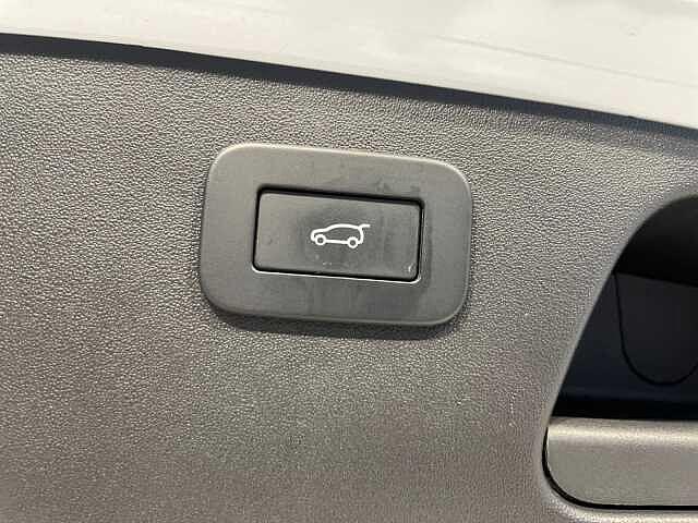 Jaguar E-PACE 163CV SE - *AUTOCARRO* IVA ESPOSTA 100%