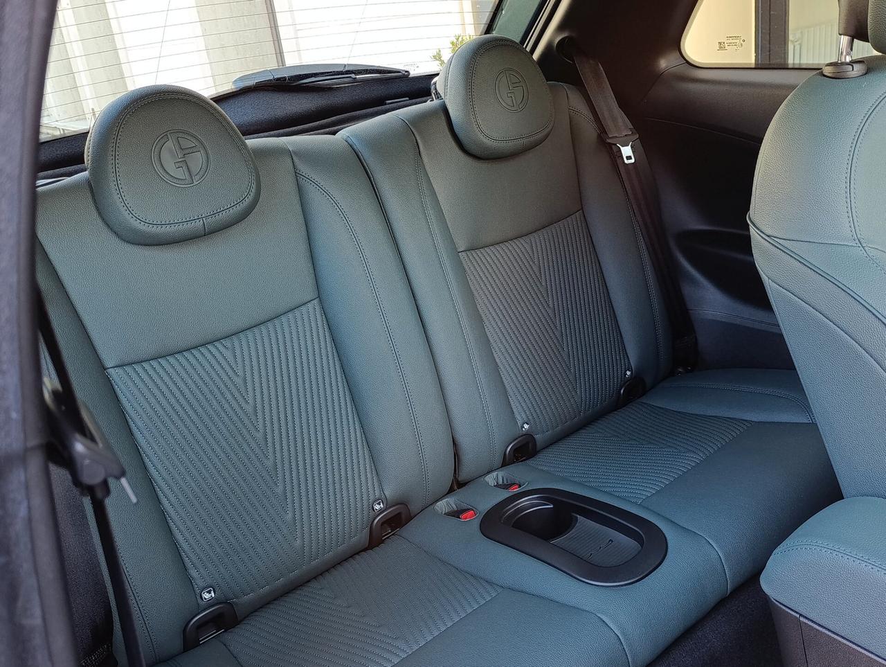 Fiat 500e Giorgio Armani 42 kWh (118cv) praticamente nuova