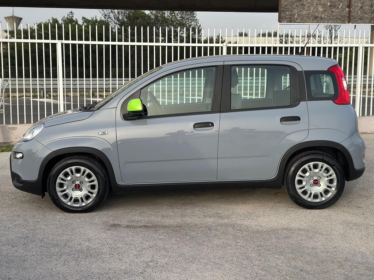 Fiat Panda 2022 1.0 FireFly ibrida/benzina 13.000