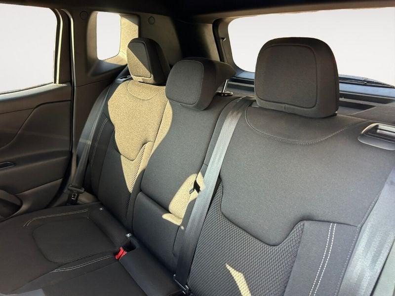 Jeep Renegade 1.3 T4 DDCT S