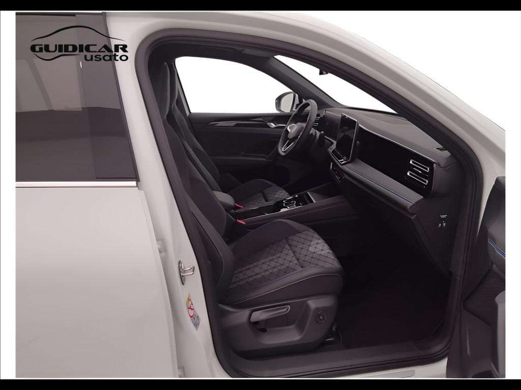 VOLKSWAGEN Tiguan III 2024 - Tiguan 1.5 etsi R-Line Plus 150cv dsg