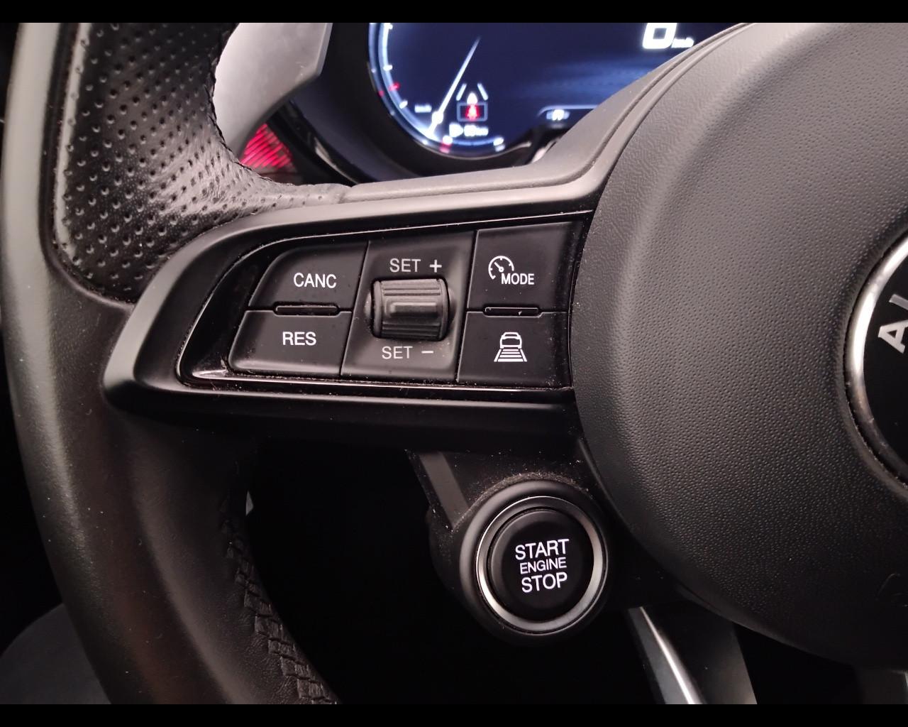 ALFA ROMEO Tonale - Tonale 1.5 hybrid Veloce 160cv tct7