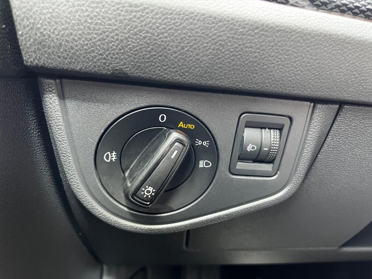 Volkswagen Polo 1.0 tsi life 95cv