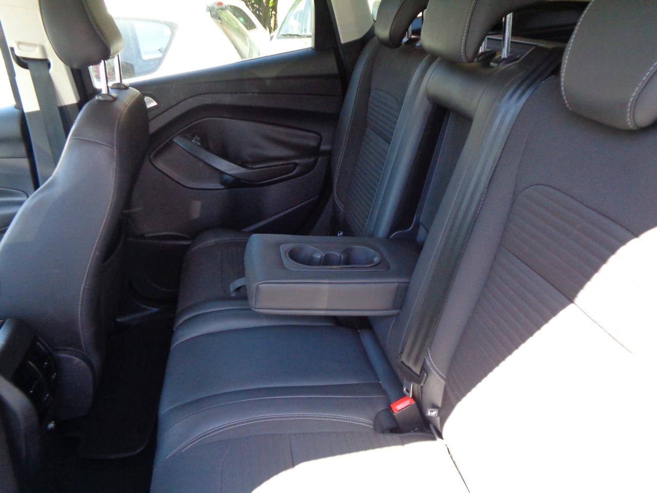 Ford Kuga 1.5 TDCI 120 CV S&S 2WD ST-Line