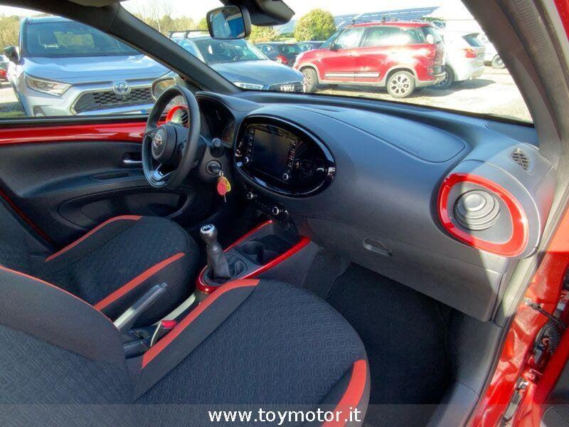 Toyota Aygo X 1.0 VVT-i 72 CV 5 porte Trend