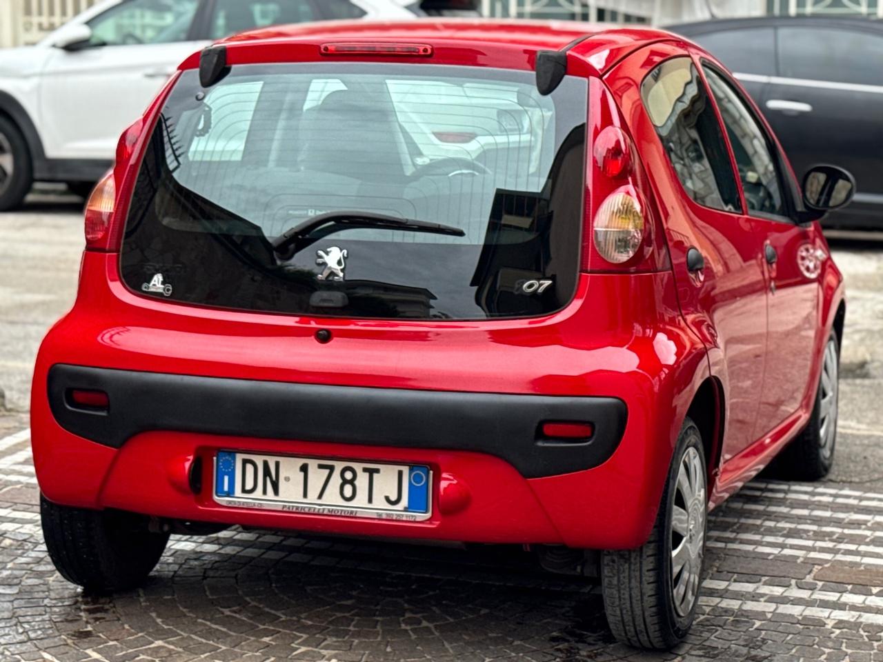 Peugeot 107 1.0 68CV 5p. Sweet Years