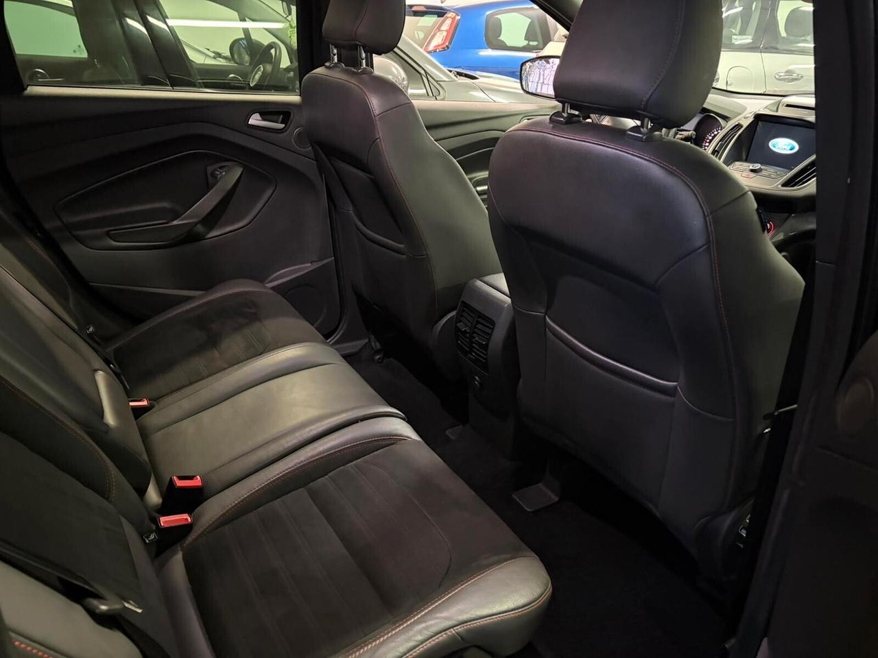 FORD KUGA 1.5 TDCI 120 CV S&S 2WD ST-Line