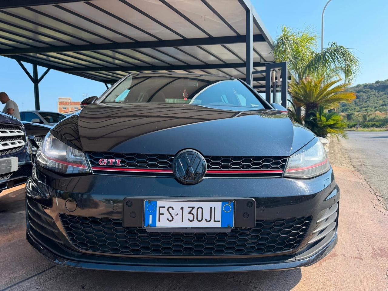 Volkswagen Golf GTI Performance 2.0 TSI DSG 5p. BlueMotion Technology