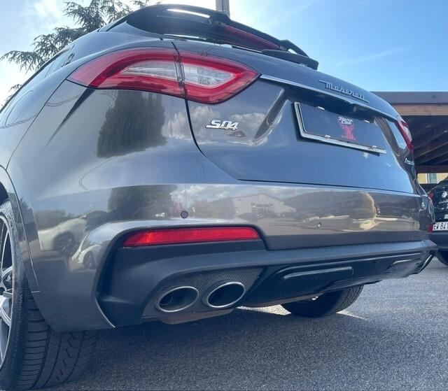 Maserati Levante s q4 430cv