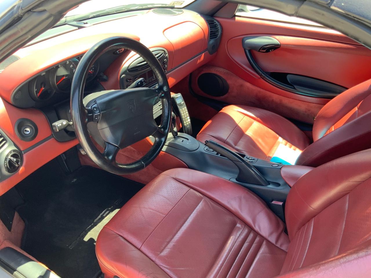 Porsche Boxster 2.5i 24V cat