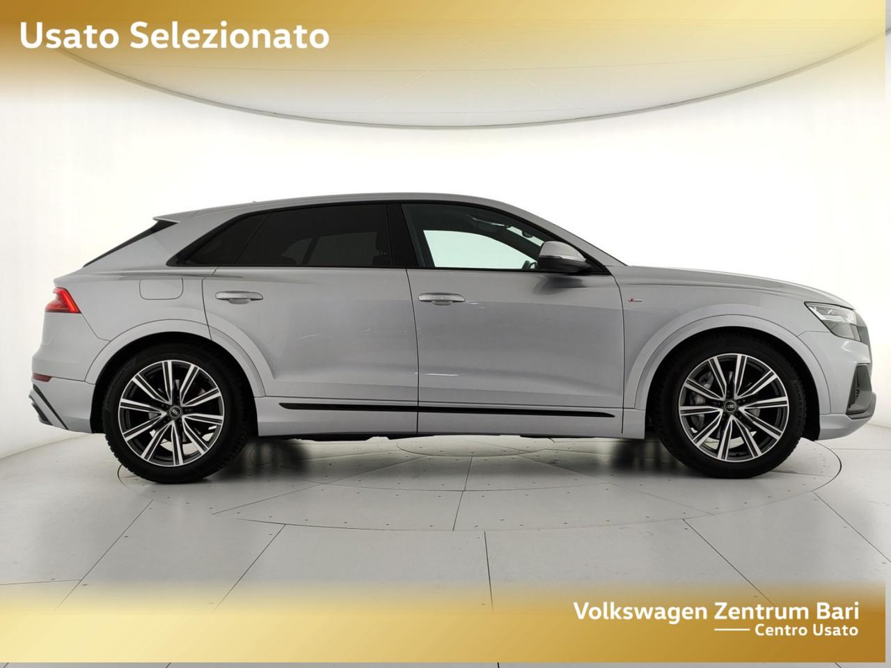 Audi Q8 50 3.0 tdi mhev quattro tiptronic
