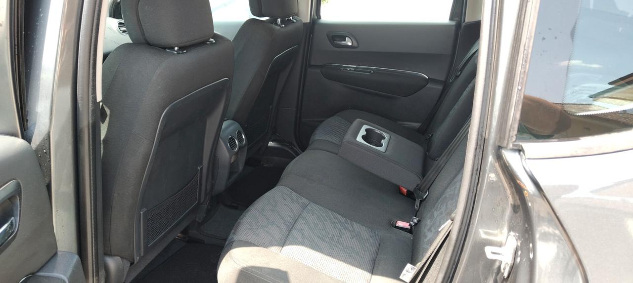 Peugeot 3008 1.6 HDi 110CV Outdoor