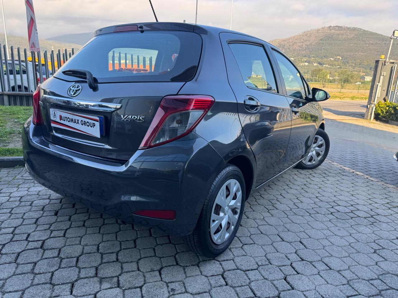 Toyota Yaris 1.0 5 porte Lounge