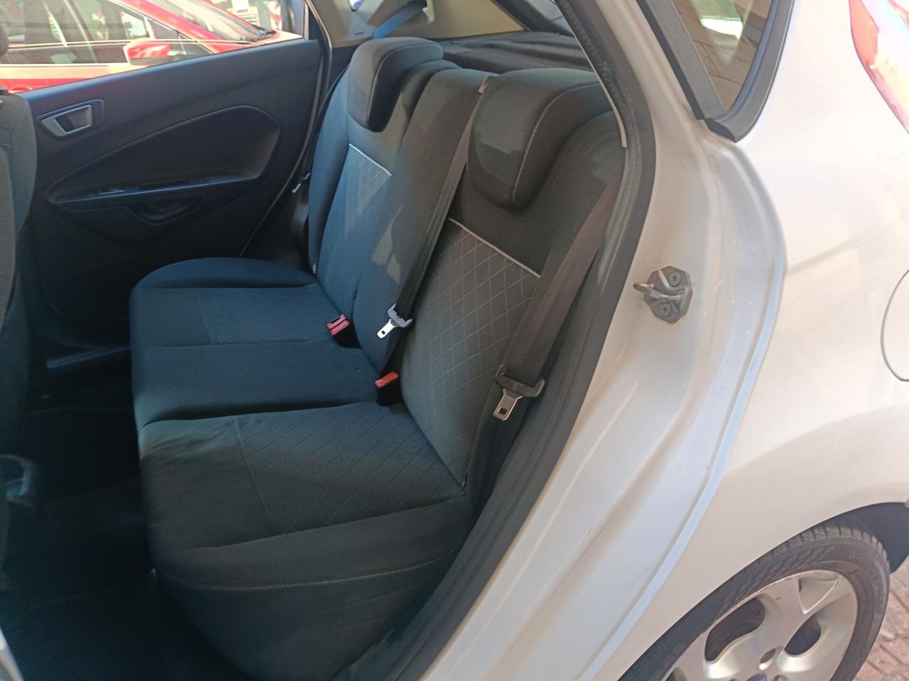 FORD FIESTA 1.4 TDCI 70 CV-NEOPATENTATI-Euro5490