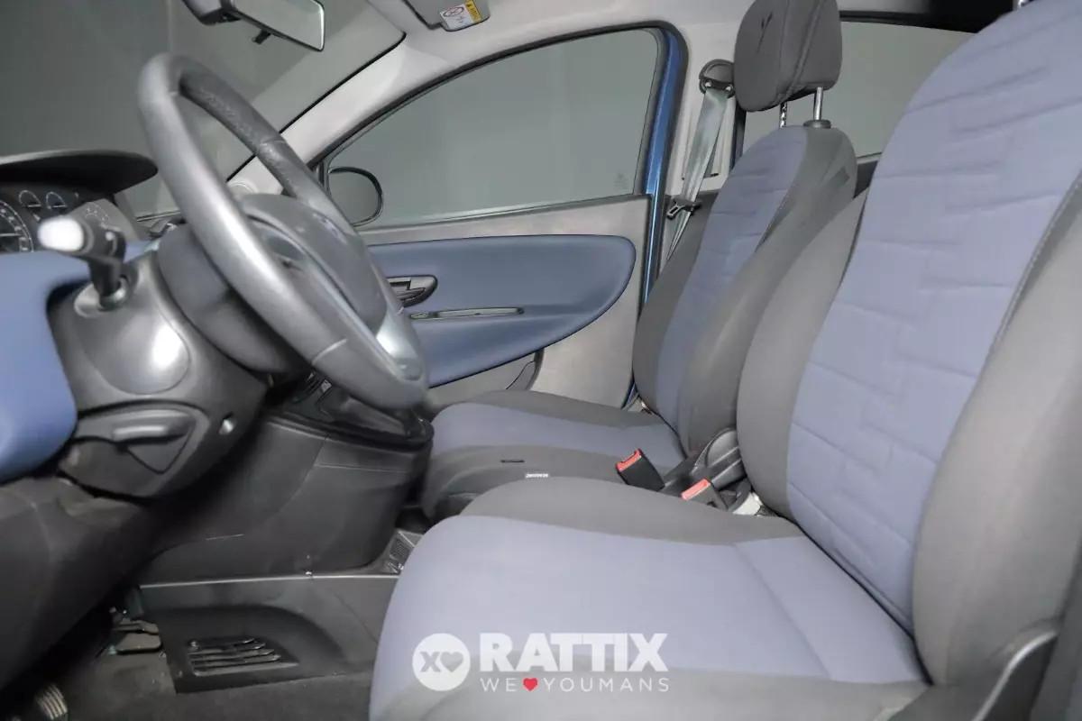 Lancia Ypsilon 1.0 Firefly Hybrid 70CV Silver