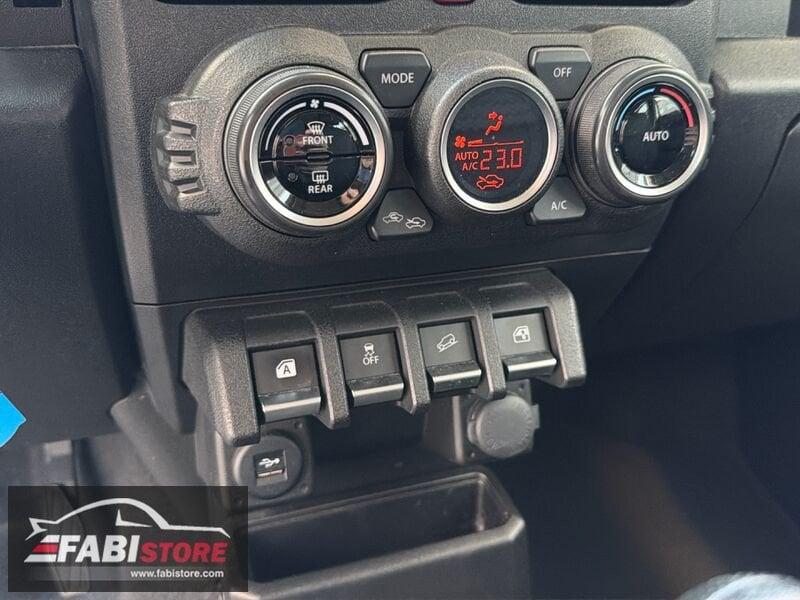 Suzuki Jimny 1.5 AllGrip 102 Cv 4WD Top - 4 POSTI - Traino, Webasto ecc
