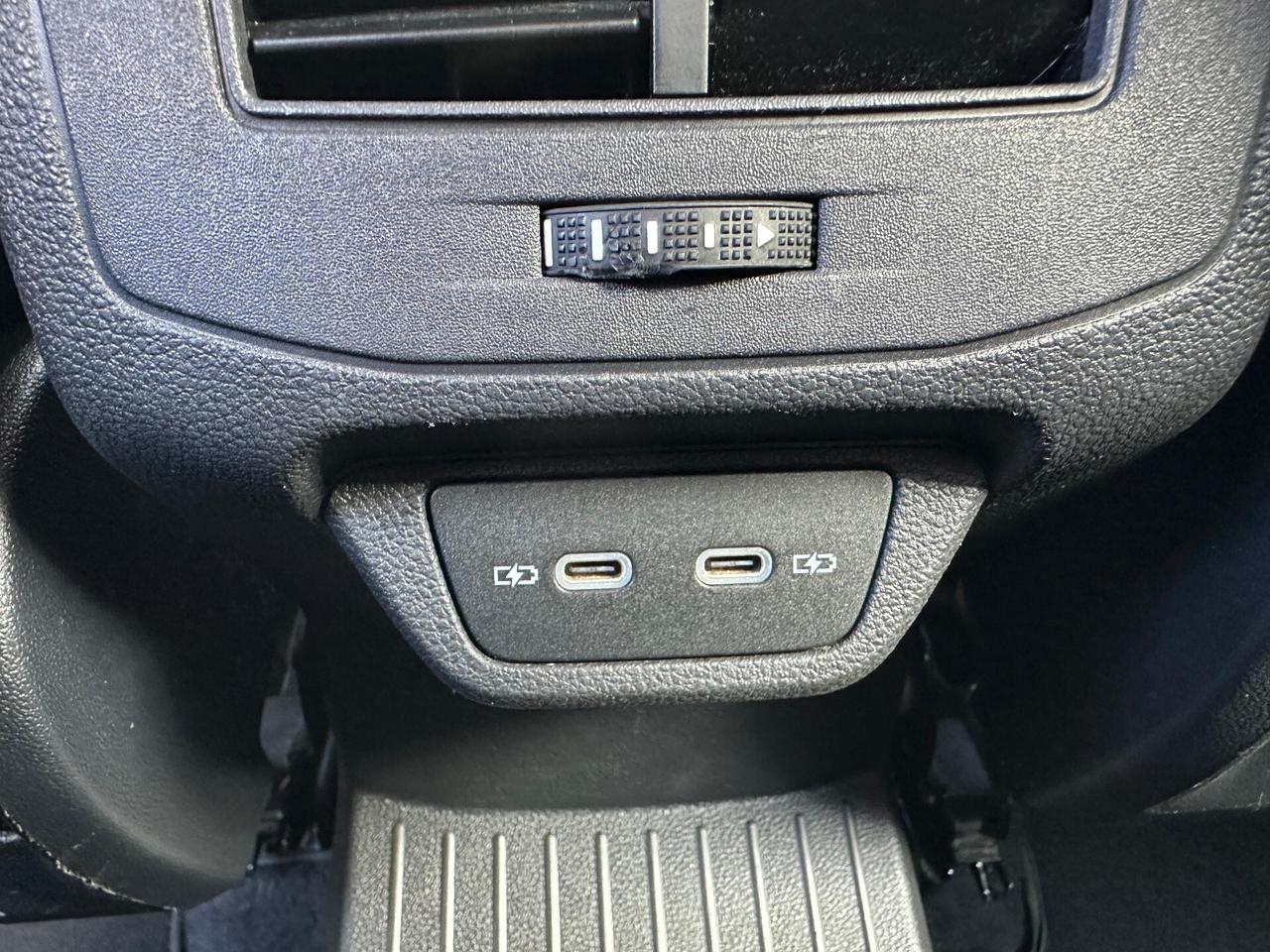 Volkswagen T-Roc 1.0 TSI Style 110cv