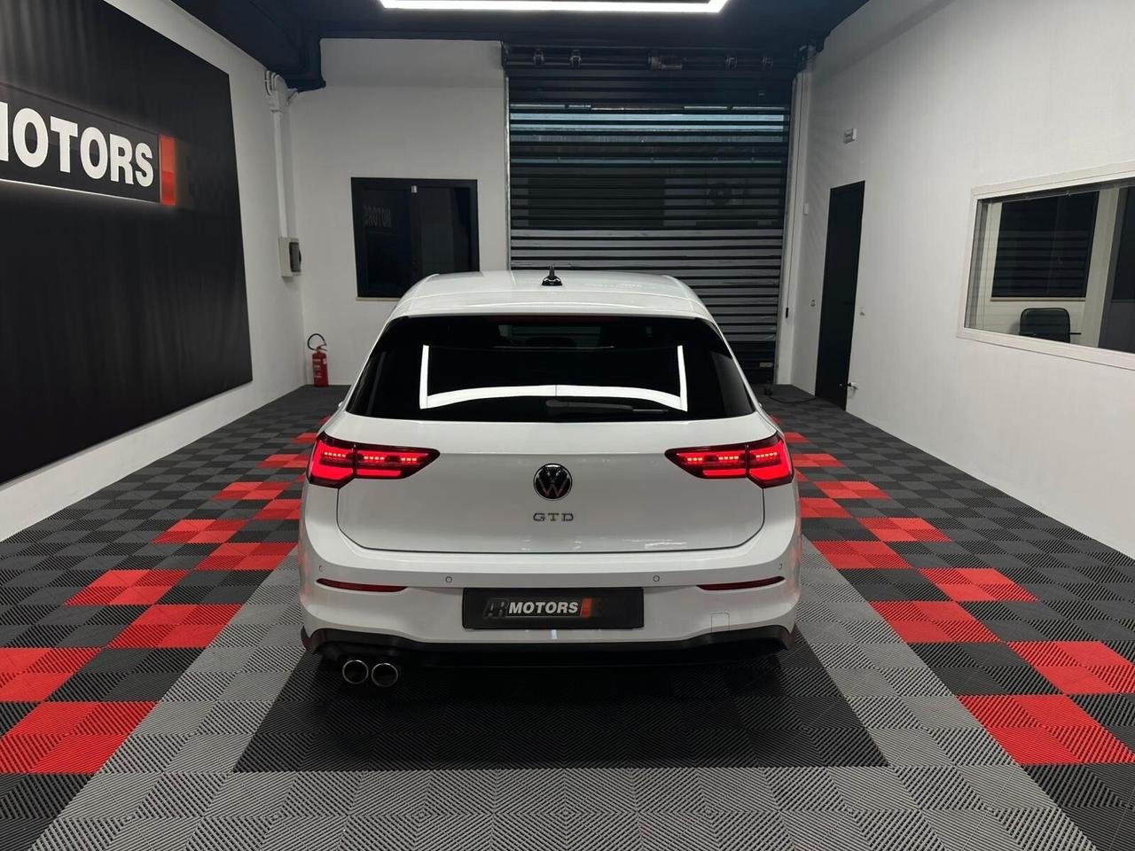 Volkswagen Golf 2.0 GTD DSG