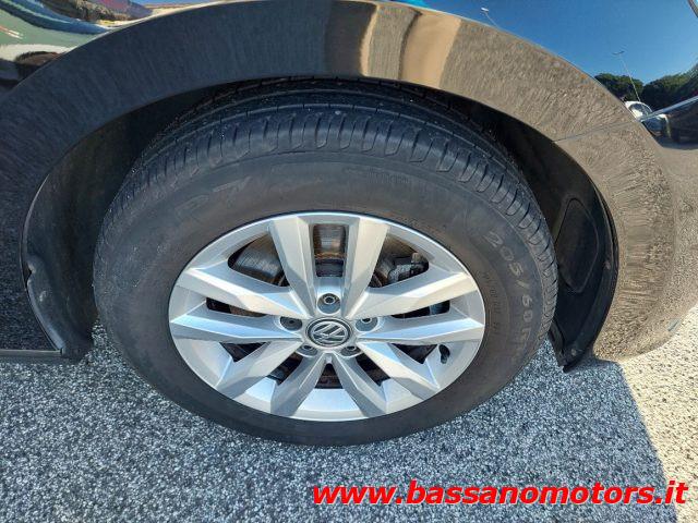 VOLKSWAGEN Touran 1.6 TDI 115 CV SCR DSG Comfortline BMT