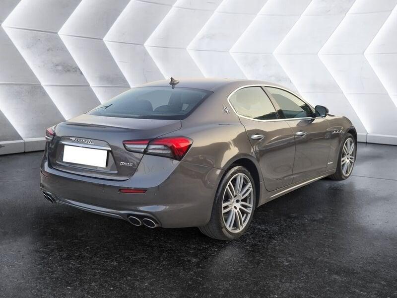 Maserati Ghibli 3.0 V6 Granlusso 250cv auto