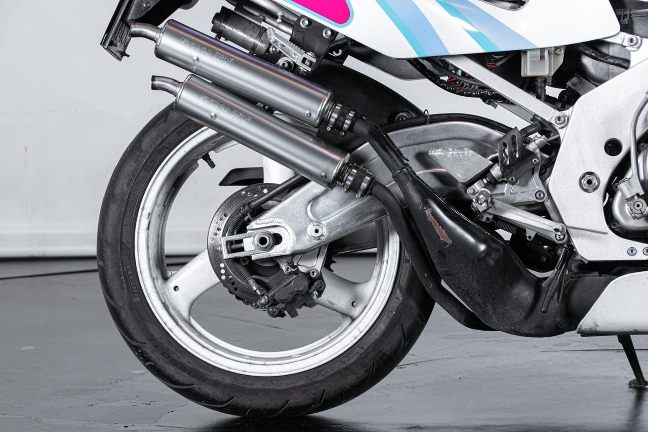 Suzuki RGV 250 GAMMA- 1992