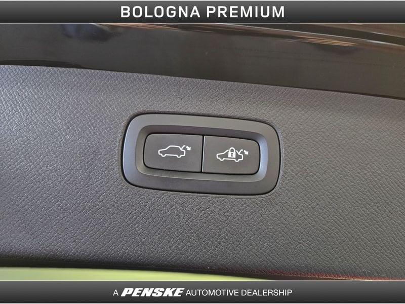 Volvo XC90 XC90 B5 (d) AWD Geartronic 7 posti R-design