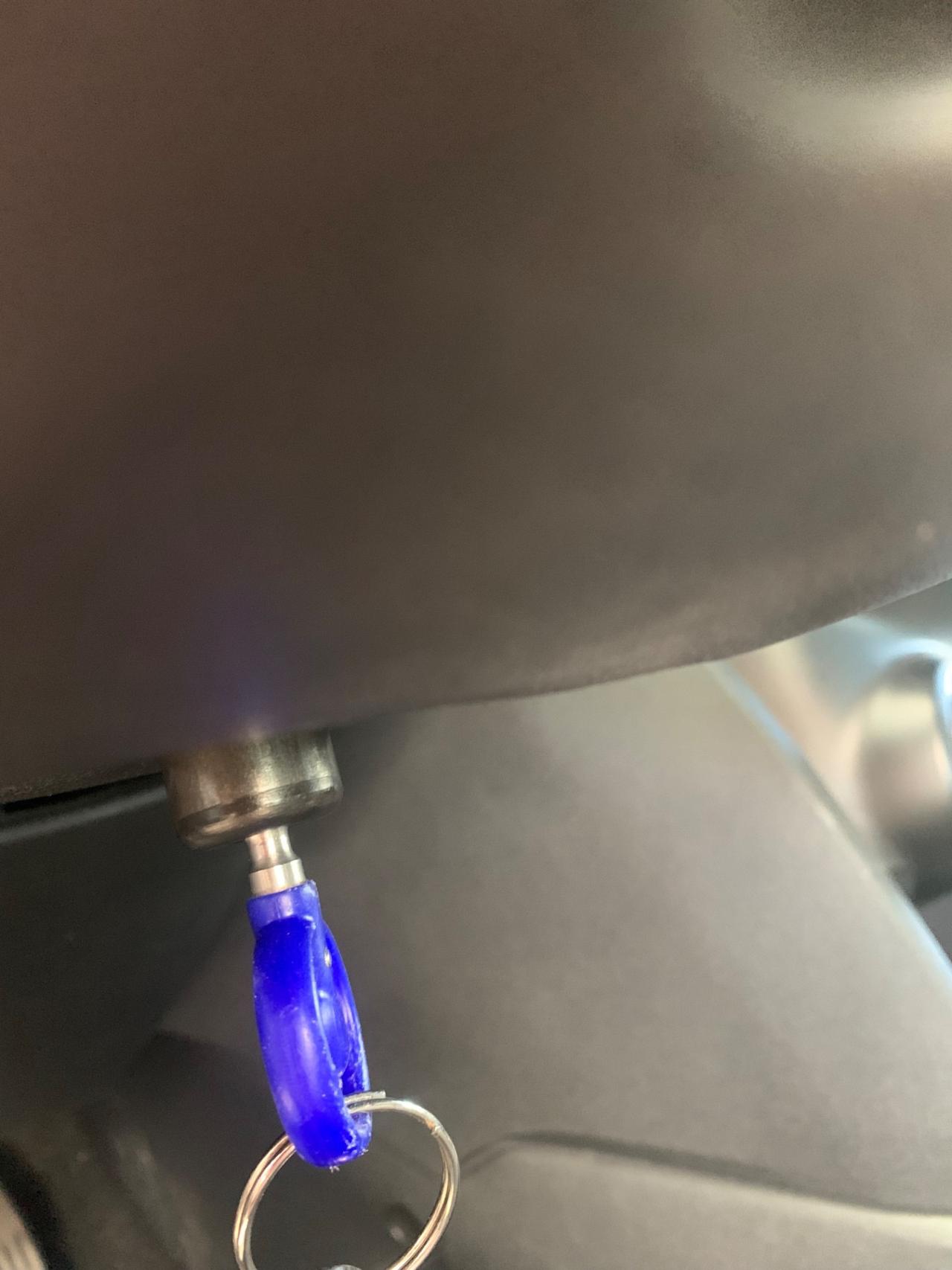 Peugeot 208 1.4 HDi 68 CV 5 porte Allure