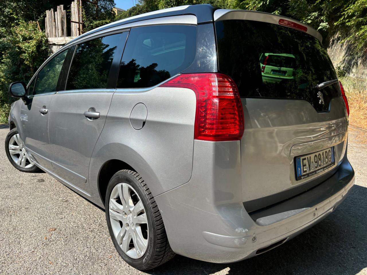 Peugeot 5008 2.0 HDi 150CV Active