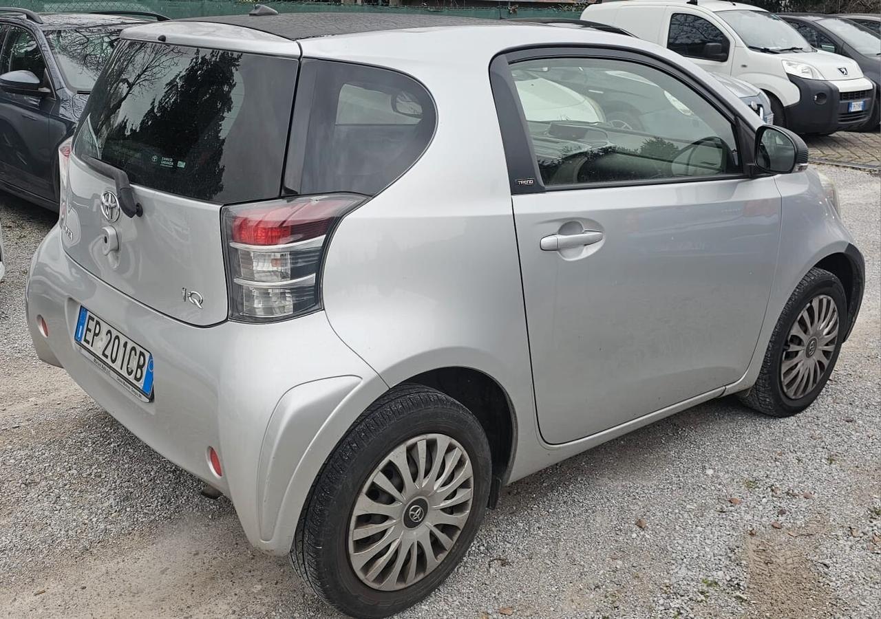 Toyota iQ 1.0 CVT Lounge