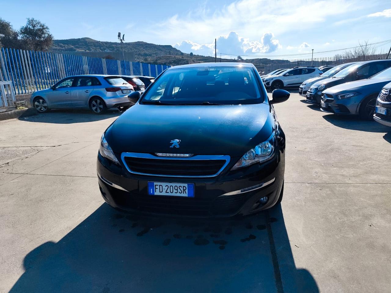 Peugeot 308 BlueHDi 100 S&S Business